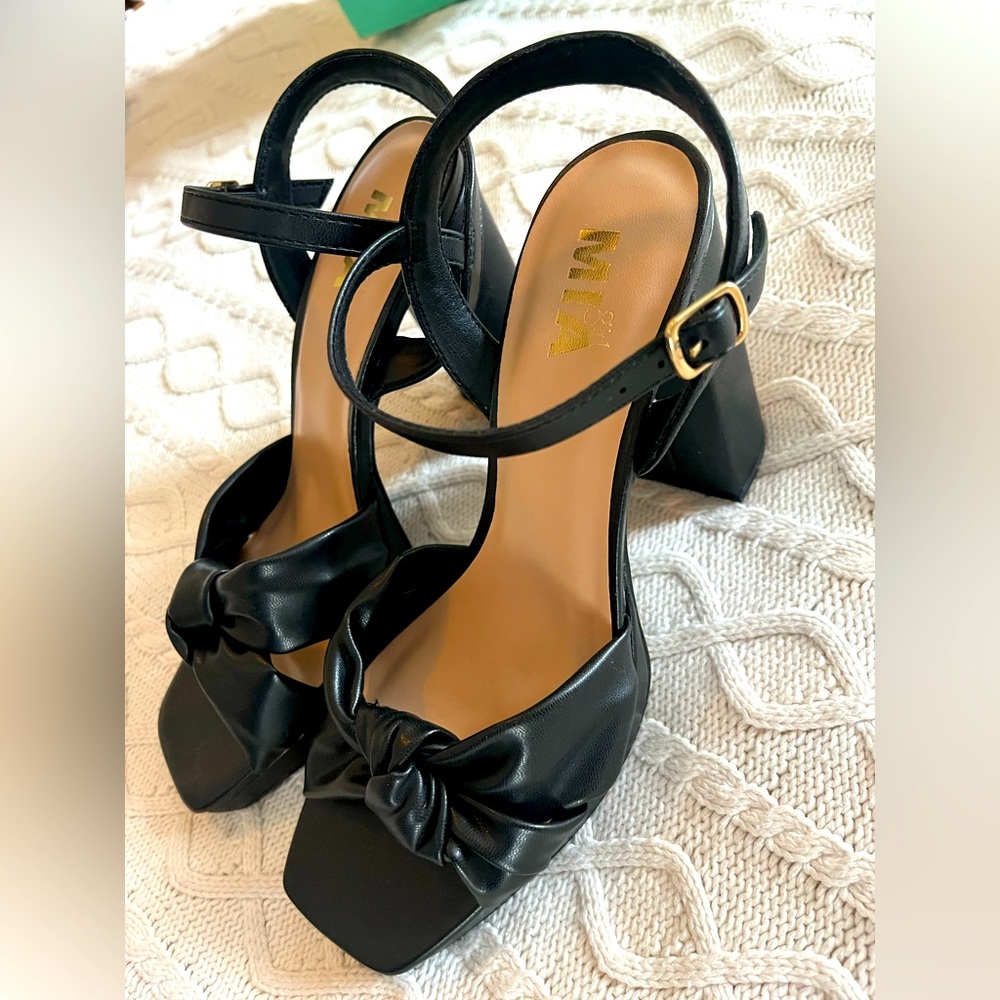 MIA Black Knotted Heeled Sandals 4.5 inch Heel Women’s Size 9